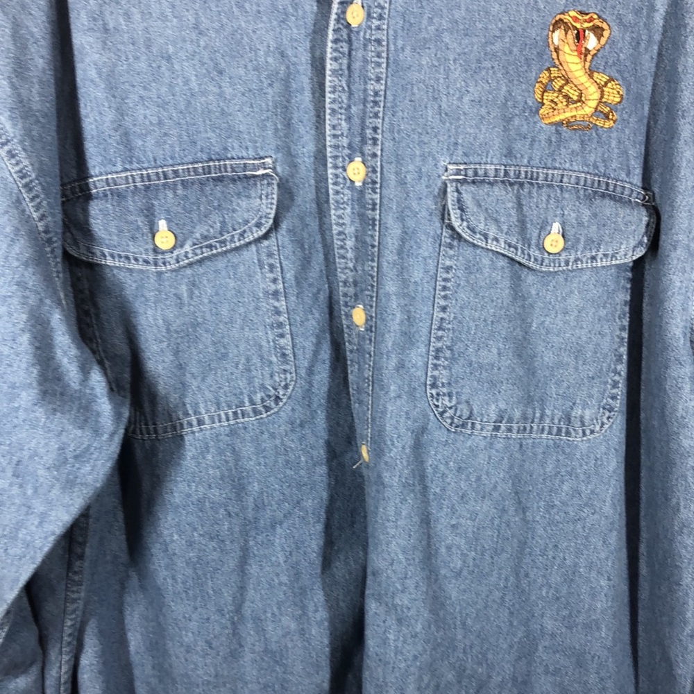 Basic Editions Denim Cobra Button Down Shirt Xl - image 4